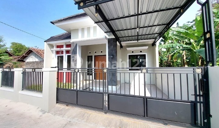 Beautiful House Affordable Price 3 Minutes to Brambanan Station 2