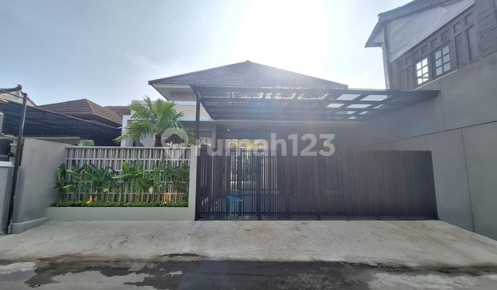 Rumah Desain Kontemporer, 8 Menit ke Rs Hermina Jogja