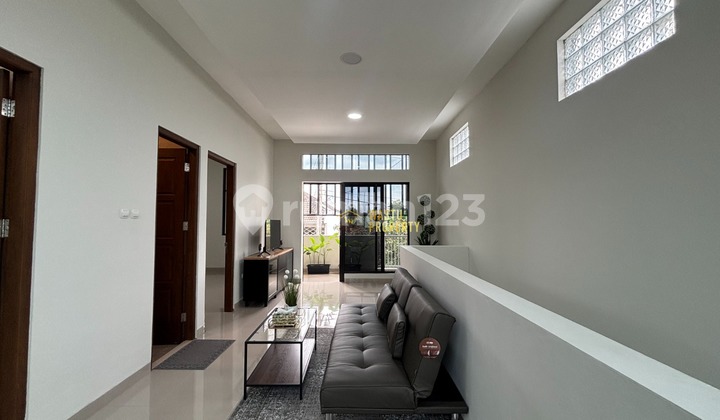 Ready-to-Live House with Easy Access in Condongcatur, Sleman 2