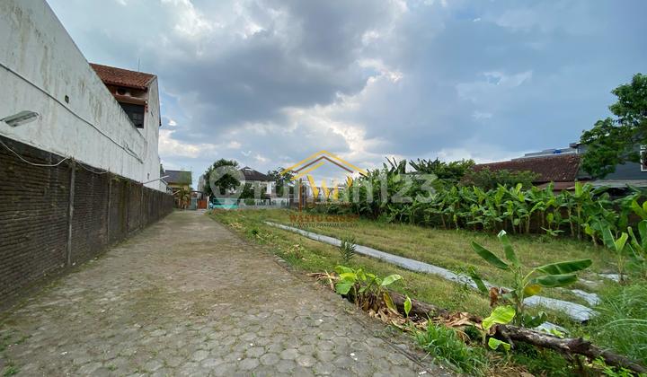 Tanah Luas Depan Pasar Stan Maguwoharjo Sleman Tanah Luas Depan Pasar Stan Maguwoharjo Sleman