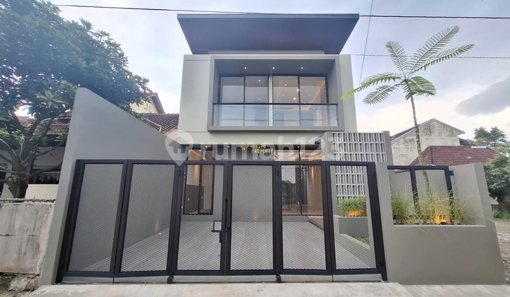 Rumah Siap Huni, 2 Lantai, Full Furnished Dekat Pasar Gentan, Sleman 2