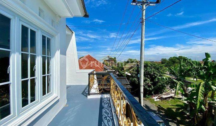 Rumah 2 Lantai Dijual, Klasik Modern Di Banguntapan Yogyakarta 2