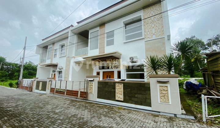 RUMAH MEWAH SIAP HUNI, AKSES MUDAH DEKAT SMA N 2 NGAGLIK 2