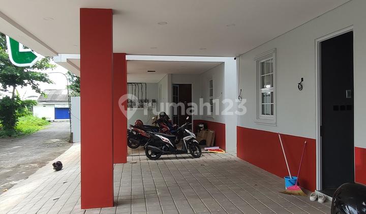 Active Dorm 14 Rooms 11 Minutes to UGM Campus at Jakal Km 7 2