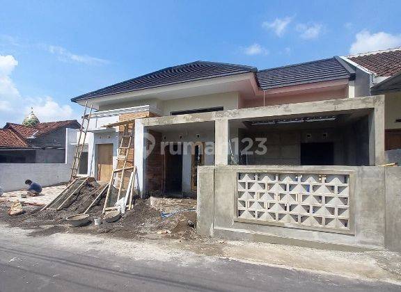 Rumah Baru Tanah Luas Dekat Sekolah Budi Mulia Maguwo 1