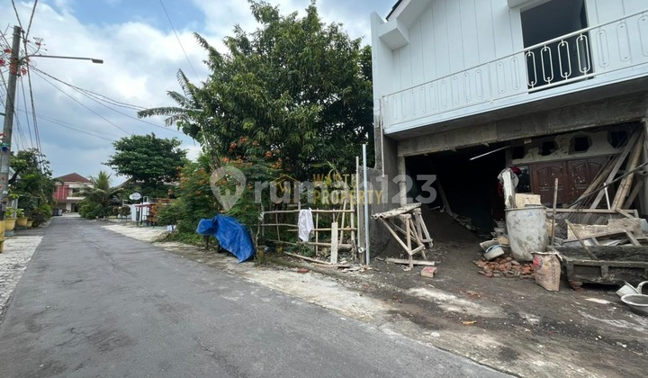 Exclusive Boarding House with 14 Rooms on Jalan Kaliurang KM 10 2