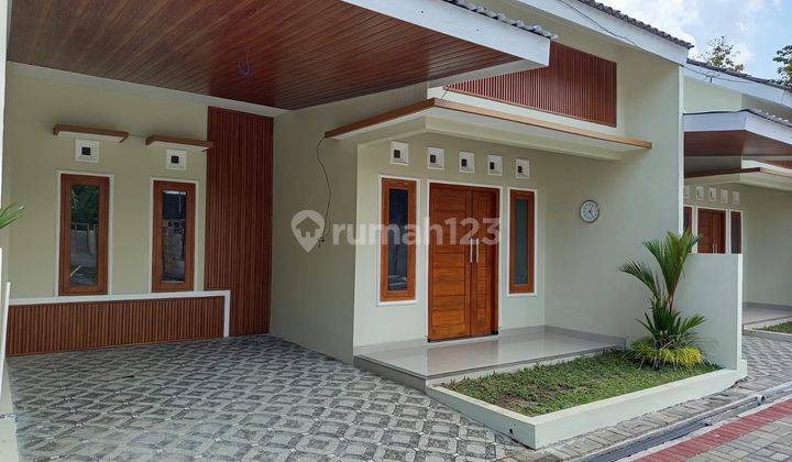 RUMAH MODERN DALAM CLUSTER DI KALASAN, SLEMAN 2