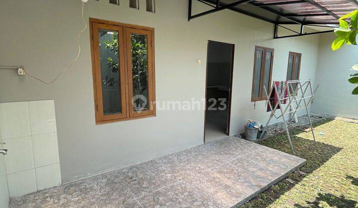 Rumah 4 Kt, Semi Furnished, 12 Menit Ke Kampus Upn Jogja 2