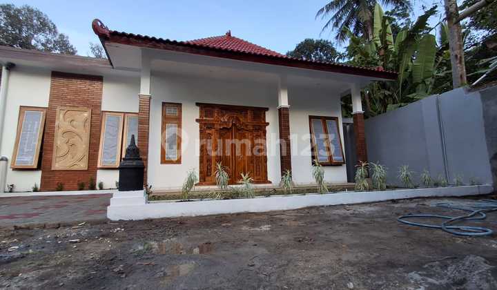 Rumah Joglo Murah Tanah Luas di Jalan Borobudur Salaman 2