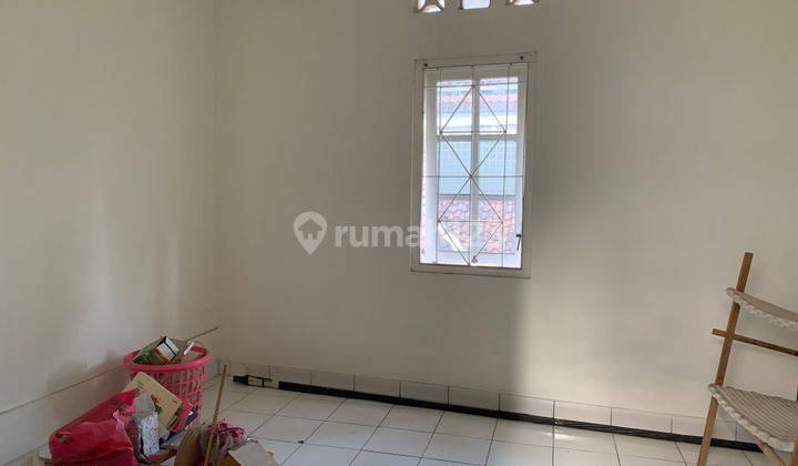 KOST DIJUAL 28 KAMAR TIDUR LOKASI STRATEGIS DEKAT JNM BLOC 2