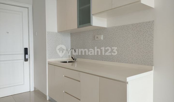 For Rent: Grand Madison Apartment Unfurnished 2+1