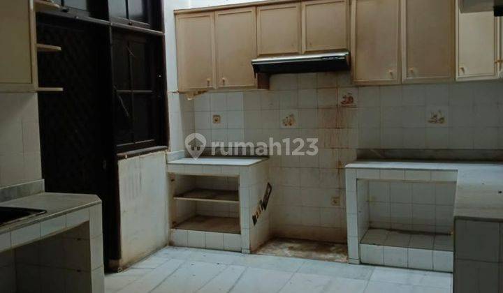 Dijual Rumah Lokasi Strategis Green Garden 2