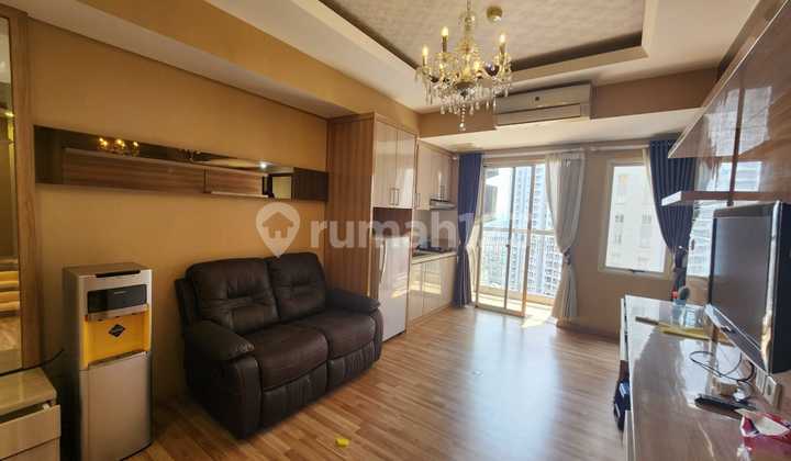 Disewakan Apartemen Royal Mediterania Garden Furnished 2