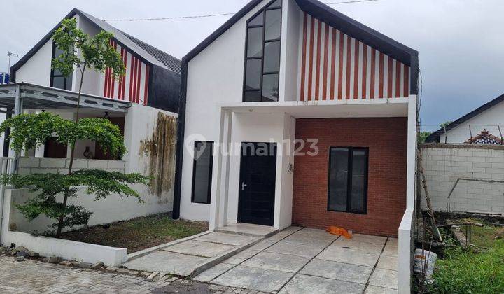 Rumah Cantik Siap Huni 800 Meter Dari Jl. Raya Wates 2