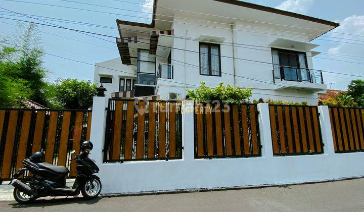 Rumah Mewah, Posisi Hook, 8 Menit Ke Malioboro Jogja