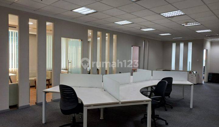 Sewa Kantor Full Furnish 265 M2 di Menara Dea Mega Kuningan, Hrg Nego 1