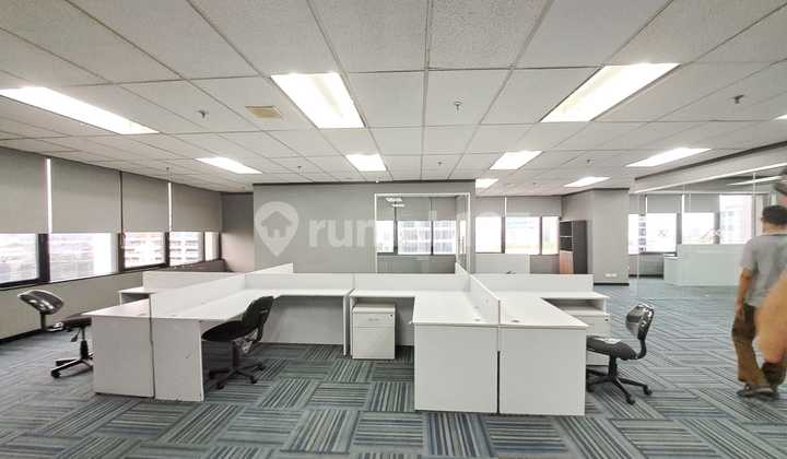 Semi-Furnished 294 m2 Office for Rent at Tifa Building on Gatot Subroto Semi-Furnished 294 m2 Office for Rent at Tifa Building on Gatot Subroto