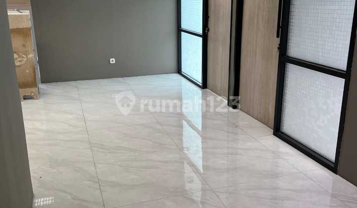 Sewa Kantor 133 M2 Sdh Partisi di 18 Office Park Tb Simatupang, Nego