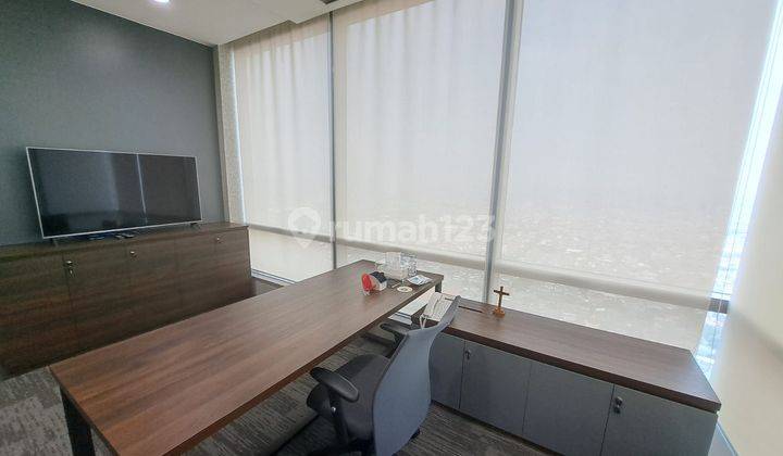 Sewa Kantor 142 M2 Soho Capital Central Park Full Furnish Baru 2