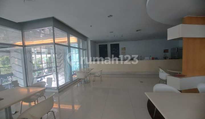 Sewa Ruang Usaha/Retail 371 m2 di Menara Palma Rsuna Said, Hrg Tjngkau