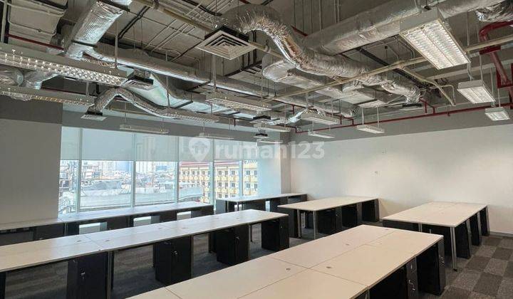 Sewa Kantor 285 M2 di Millenium Centennial Center MCC Sudirman, Nego 1