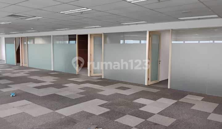 Sewa Kantor Sdh Ada Partisi 444 m2 di Wisma 46 Sudirman 