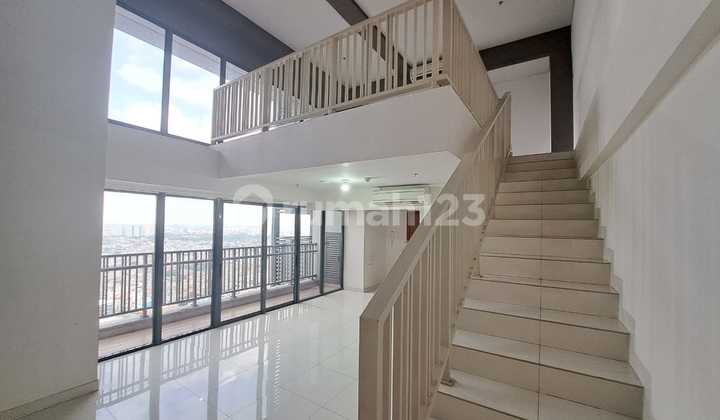 Affordable Office Rental 96 m2 in SOHO Pancoran Corner Position with Good View