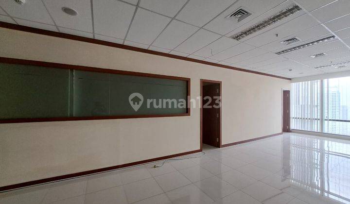 Sewa Kantor Soho Capital Central Park Sdh Partisi 136 M2 Hrg Nego 1