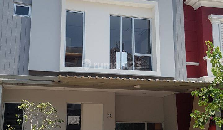 Rumah Brand New Furnished Lokasi Strategis di Malibu Village 1