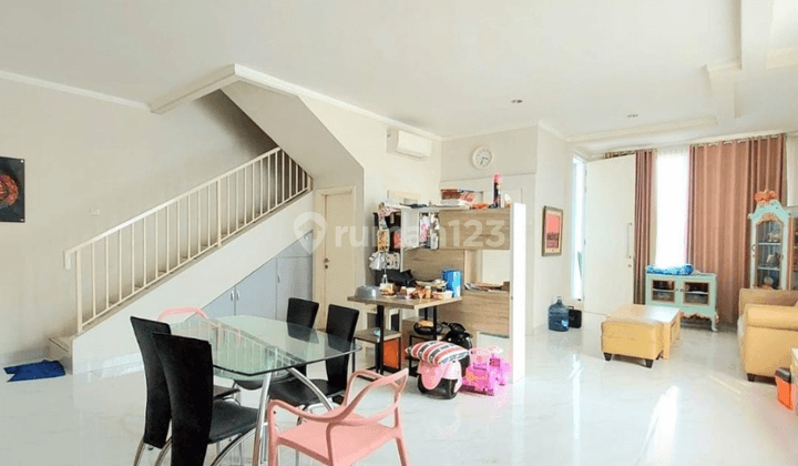 Rumah Cantik 2 Lantai Bagus di Discovery Eola Bintaro Jaya 2