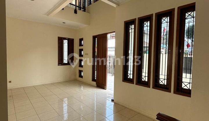 Rumah Sewa Pancoran Dalam Komplek Dekat Tugu Pancoran Jakarta Selatan 2