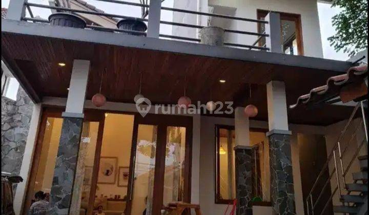 Rumah 2 Lantai Bagus di Tanjung Barat, Jagakarsa, Jakarta Selatan 2