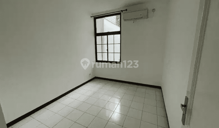 Rumah Kontrakan Bagus Unfurnished SHM Tanjung Barat, Jakarta Selatan 2
