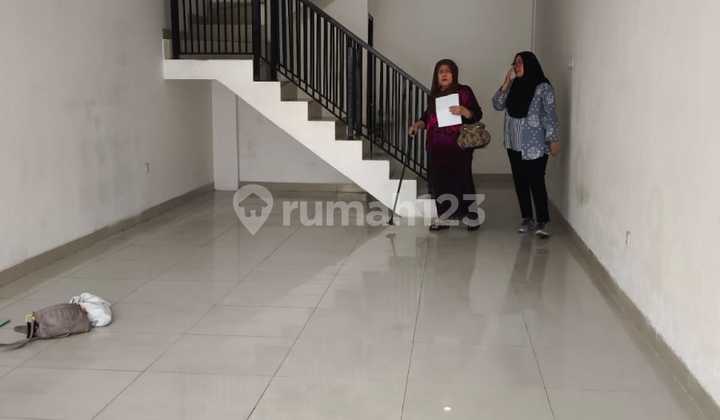 Shop house for rent near Pancoran and Kalibata, South Jakarta. 2