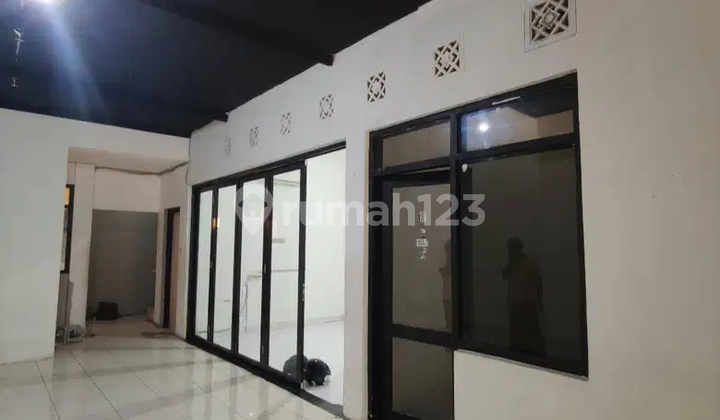 Rumah Sewa Kebayoran Baru Dekat Gbk Jakarta Selatan 2