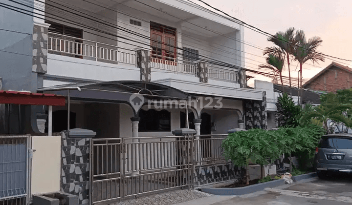 Rumah Kontrakan 2 Lantai di Duren Sawit, Jakarta Timur 1