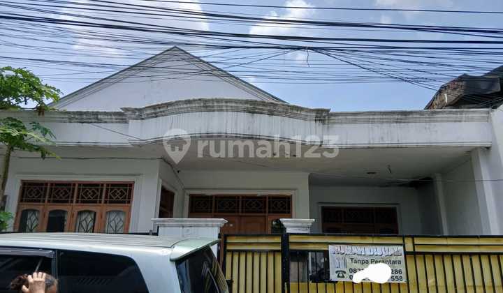 For Quick Sale Strategic House in Cempaka Putih, Central Jakarta For Quick Sale Strategic House in Cempaka Putih, Central Jakarta