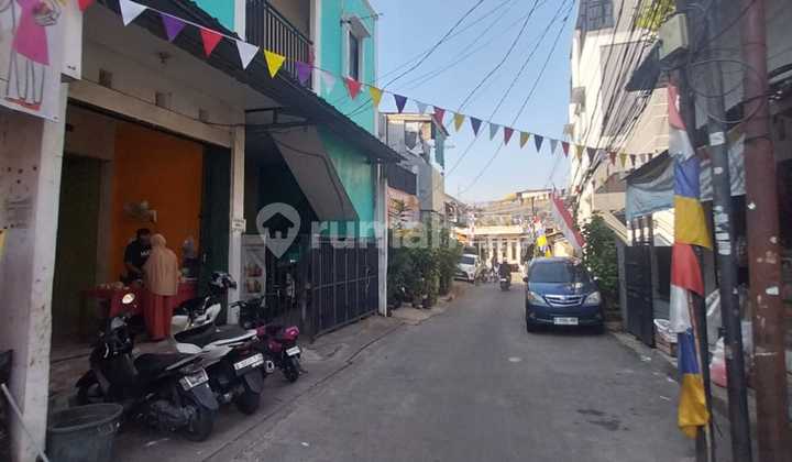 Kost for Sale, Strategic Location in Pancoran, South Jakarta