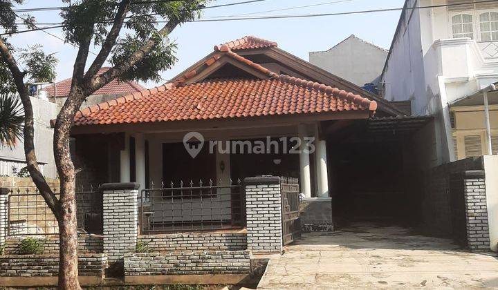 Rumah dijual lokasi Strategis di Jatiwaringin Jakarta Timur 1