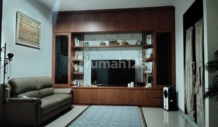 For Quick Sale: Ready-to-Occupy House in Rawamangun, East Jakarta 2