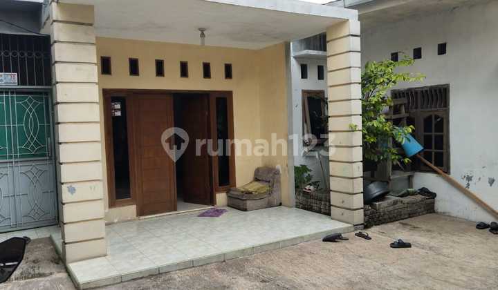 Dijual Cepat Rumah Siap Huni di Bambu Apus Jakarta Timur Dijual Cepat Rumah Siap Huni di Bambu Apus Jakarta Timur