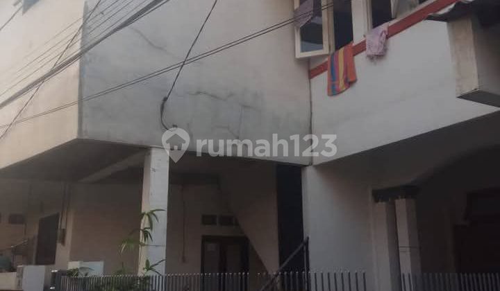 Dijual Kost2an Dekat Area Perkantoran di Tebet Jakarta Selatan