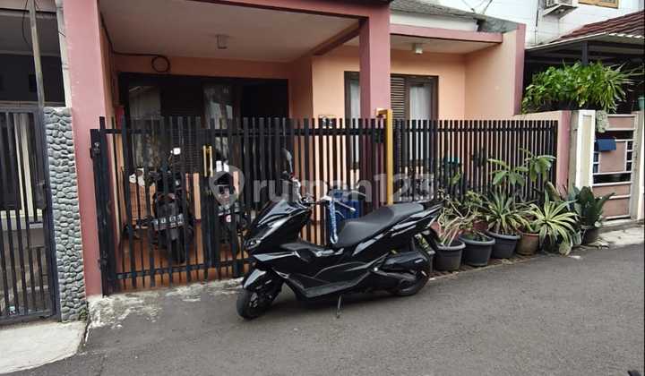 Dijual Rumah Siap Huni Dalam Komp di Pondok Bambu Jakarta Timur