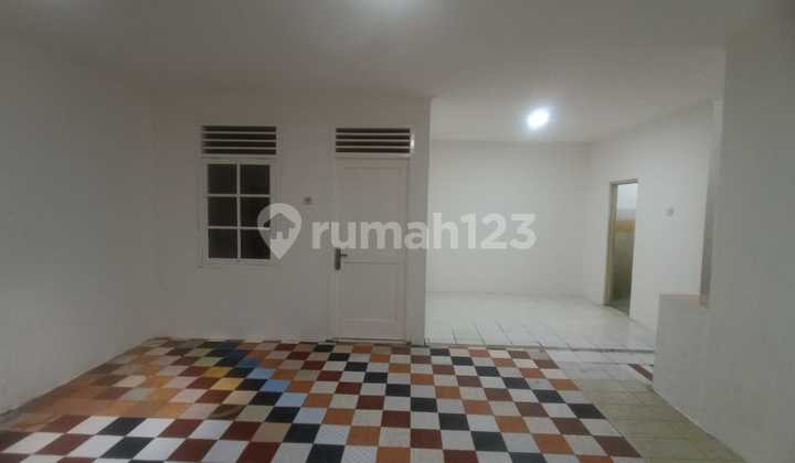Dijual Cepat Rumah di Komplek Sapta Taruna Bekasi Timur 2