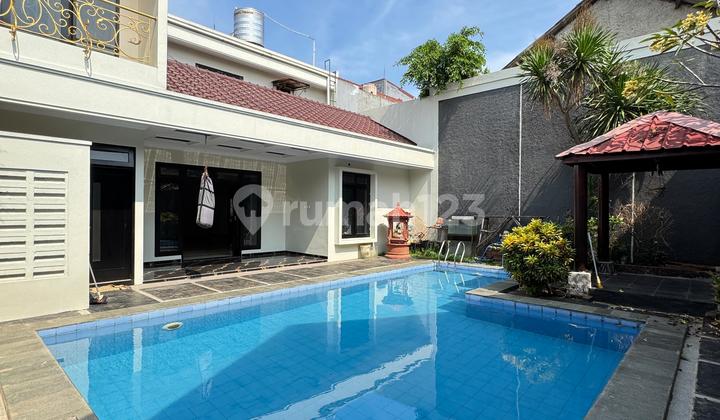 For Sale Ready-to-Occupy House in Jagakarsa, South Jakarta