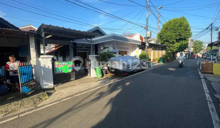 Dijual Rumah + Kontrakan Siap Huni di Cempaka Putih JakPus Dijual Rumah + Kontrakan Siap Huni di Cempaka Putih JakPus