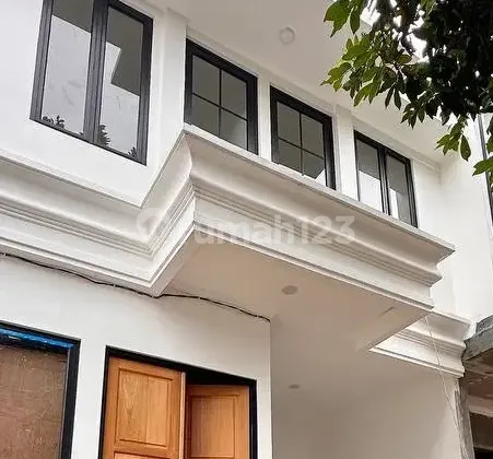 Rumah Mewah Termurah Pinggir Jalan Raya Hanya 5 Menit Lrt Rambutan 5 Menit Tol Pasar Rebo Dekat Pusat Bisnis & Mall Rumah Mewah Termurah Pinggir Jalan Raya Hanya 5 Menit Lrt Rambutan 5 Menit Tol Pasar Rebo Dekat Pusat Bisnis & Mall