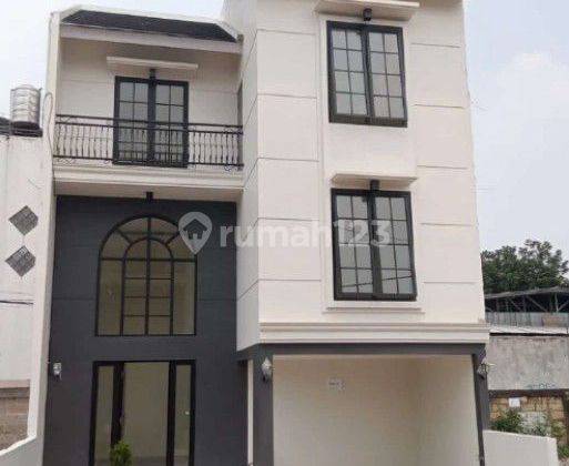 DI JUAL RUMAH MEWAH SIAP HUNI HANYA 10 MENIT LRT CIBUBUR, 10 MENIT TOL CIJAGO, DEKAT KAWASAN BISNIS & MALL 1