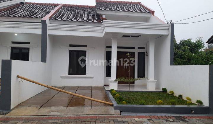 RUMAH 1.5 LANTAI SELANGKAH KE JAKARTA SELATAN, DEKAT KAMPUS UI, DEKAT STASIUN KRL, DEKAT TOL KUKUSAN & TOL KRUKUT 2