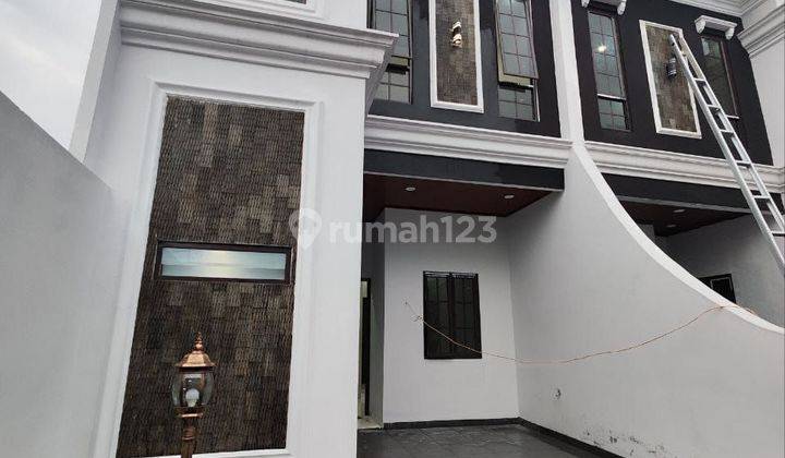 RUMAH MEWAH SIAP HUNI TERMURAH, DEKAT GDC, 10 MENIT KE STASIUN KERETA, 15 MENIT TOL MARGONDA, DEKAT PUSAT BISNIS DAN KULINER MARGONDA RAYA 2